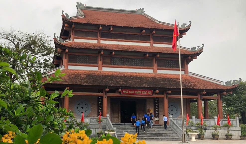 Nhà lưu niệm Bác Hồ ở thị trấn Đại Nghĩa (huyện Mỹ Đức)