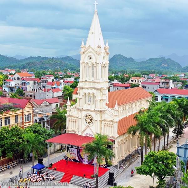 Nhà thờ Giáo xứ Nghĩa Ải ở Hợp Thanh, Mỹ Đức, Hà Nội